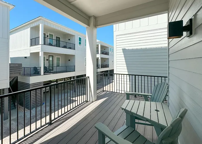 Coastal Charm Holiday home