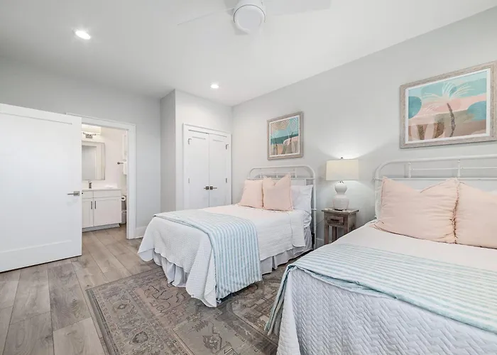 Coastal Charm * Gulf Shores