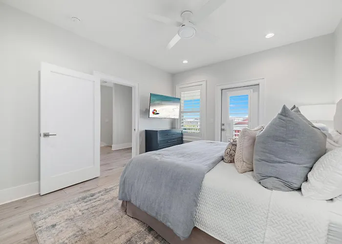 Holiday home Coastal Charm *